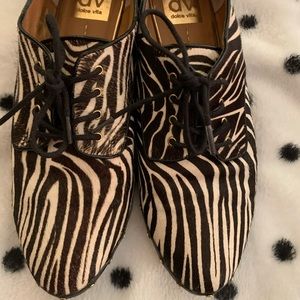 Zebra print oxford loafer style shoes size 8.5